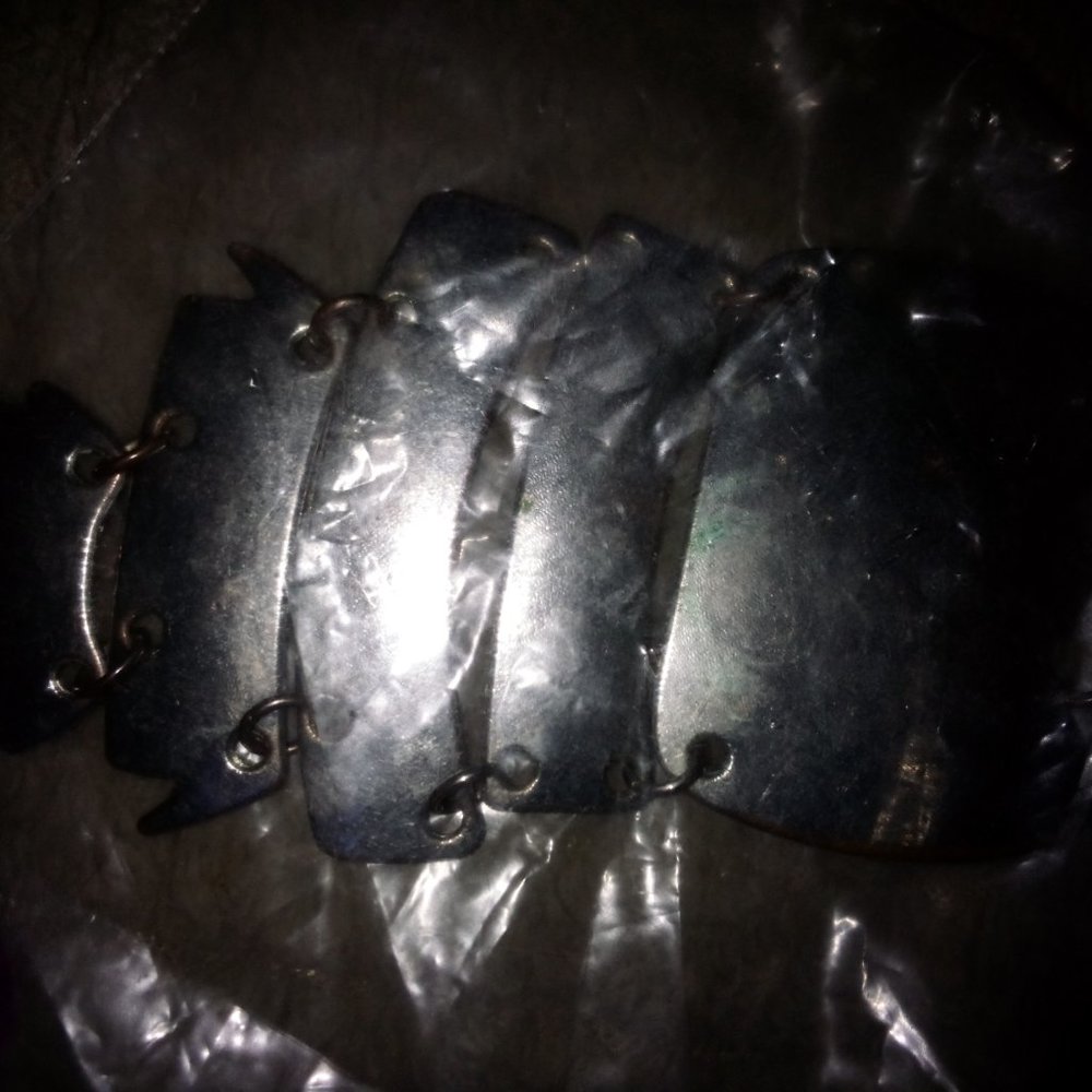 Pendant - Picture 2 of 2